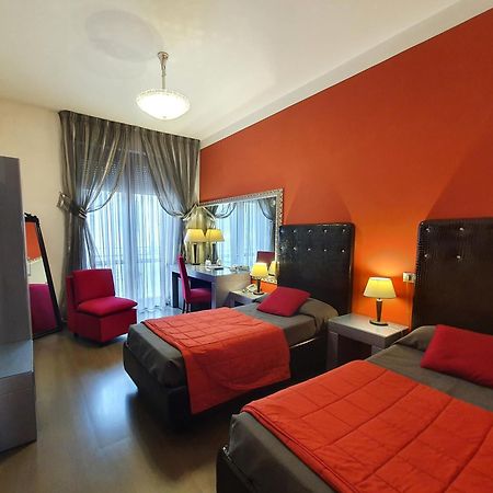 ארצו Hotel Continentale מראה חיצוני תמונה