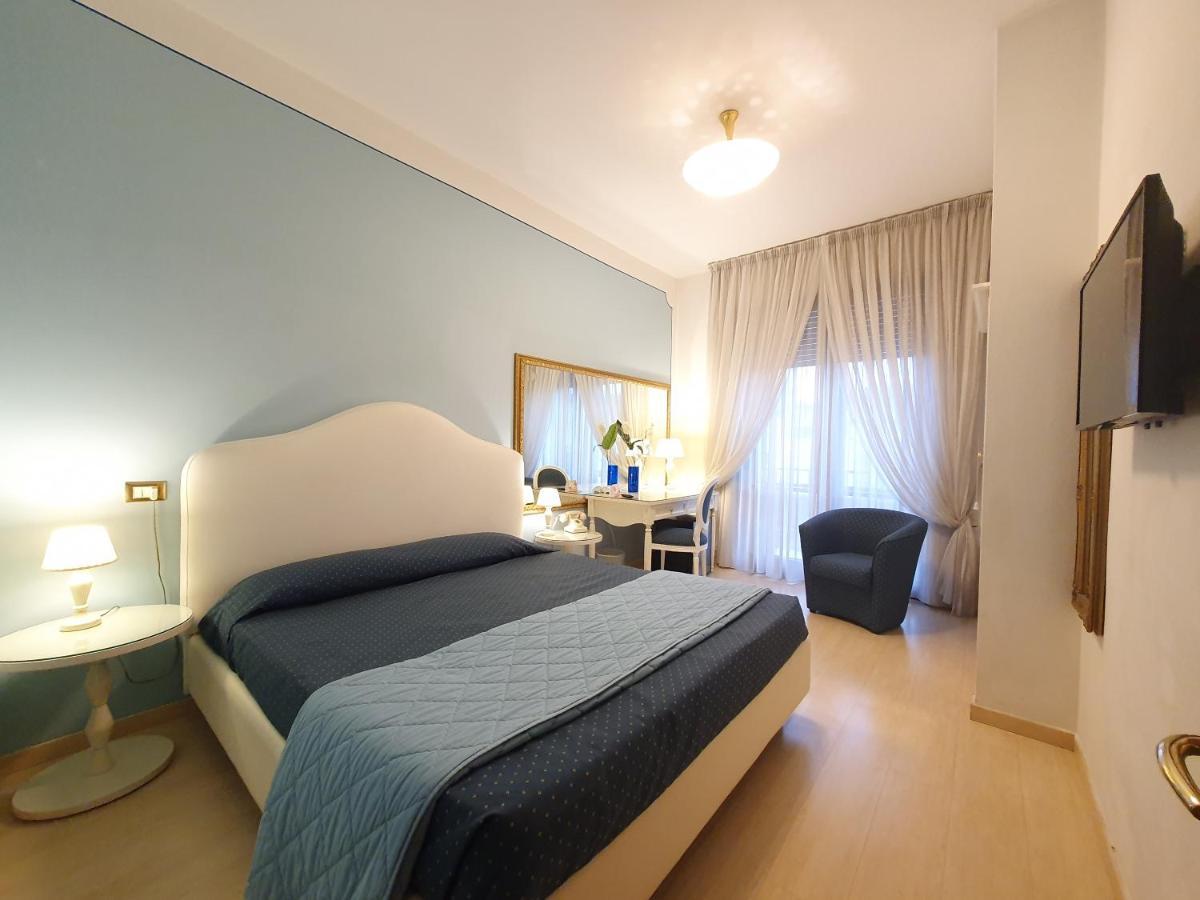 ארצו Hotel Continentale מראה חיצוני תמונה