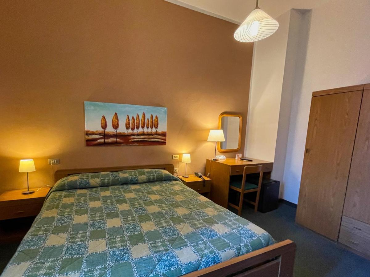ארצו Hotel Continentale מראה חיצוני תמונה
