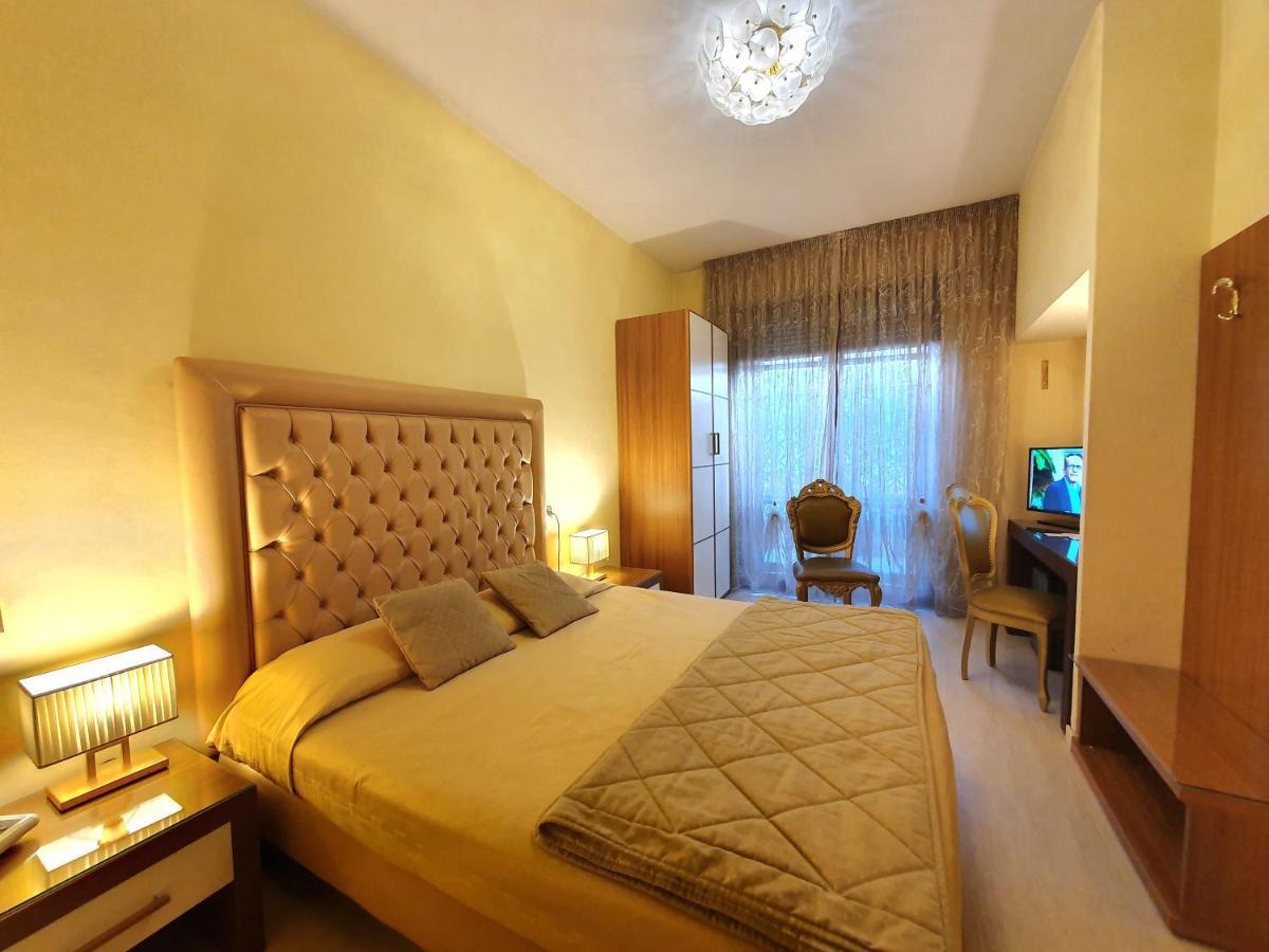 ארצו Hotel Continentale מראה חיצוני תמונה