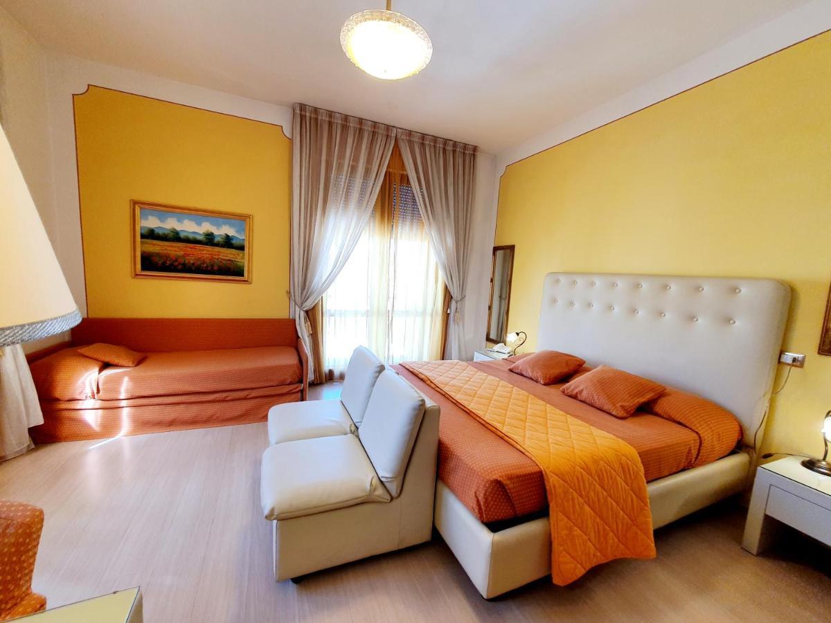 ארצו Hotel Continentale מראה חיצוני תמונה