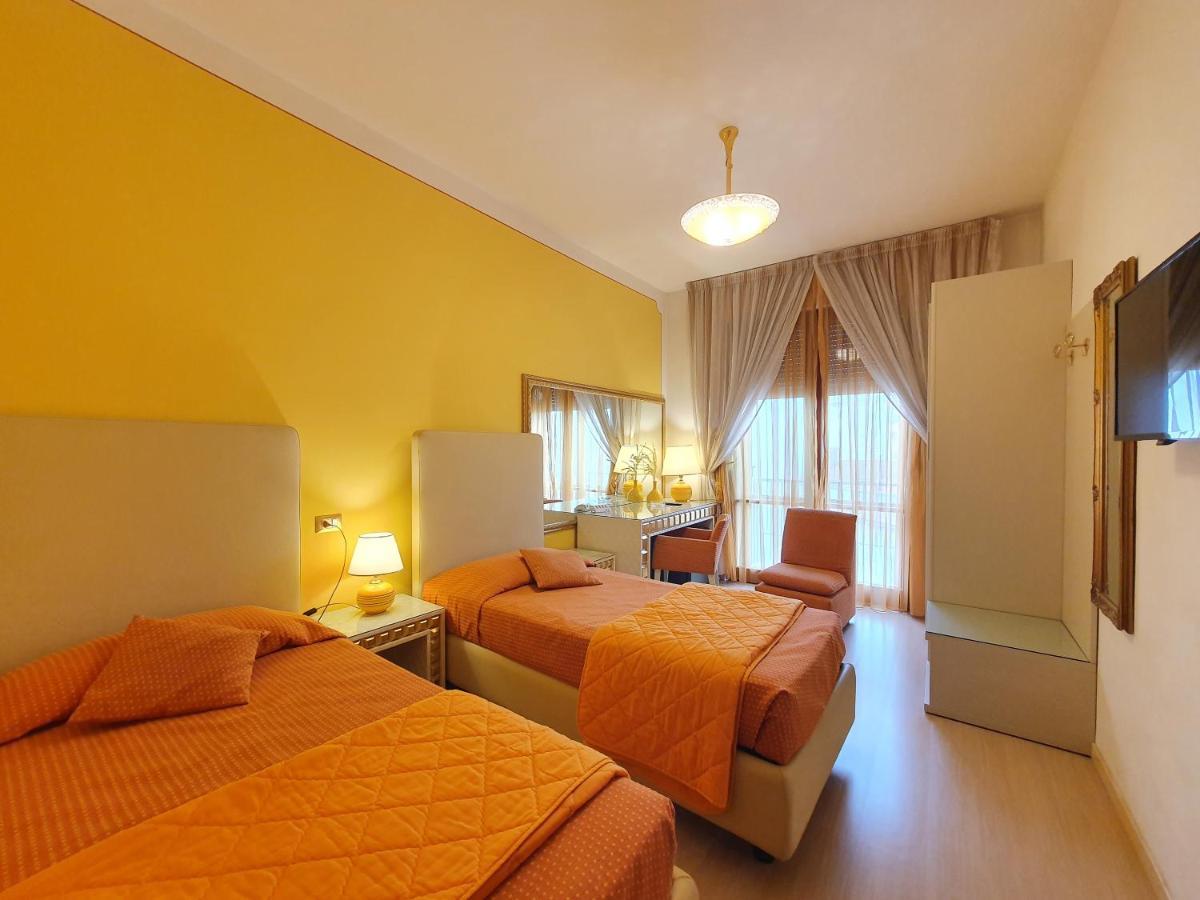 ארצו Hotel Continentale מראה חיצוני תמונה