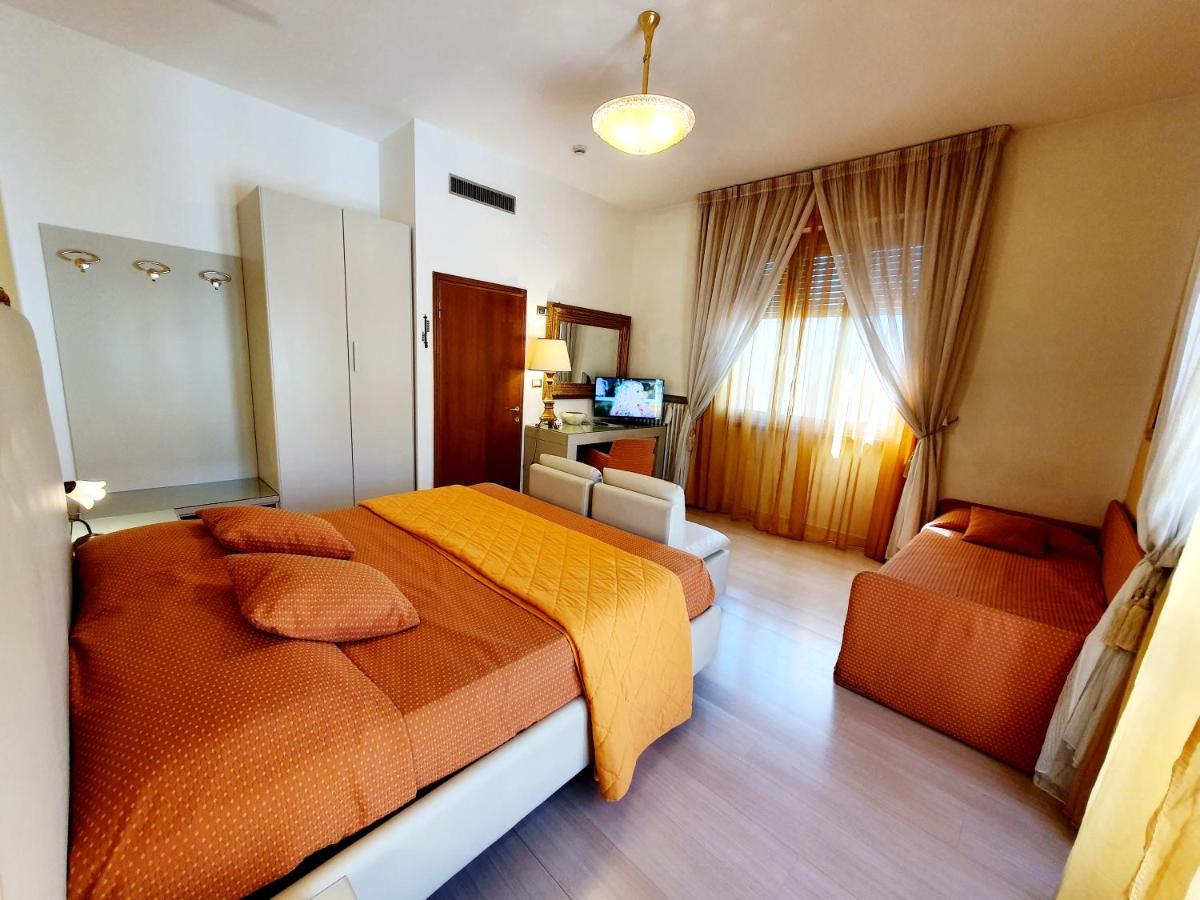 ארצו Hotel Continentale מראה חיצוני תמונה