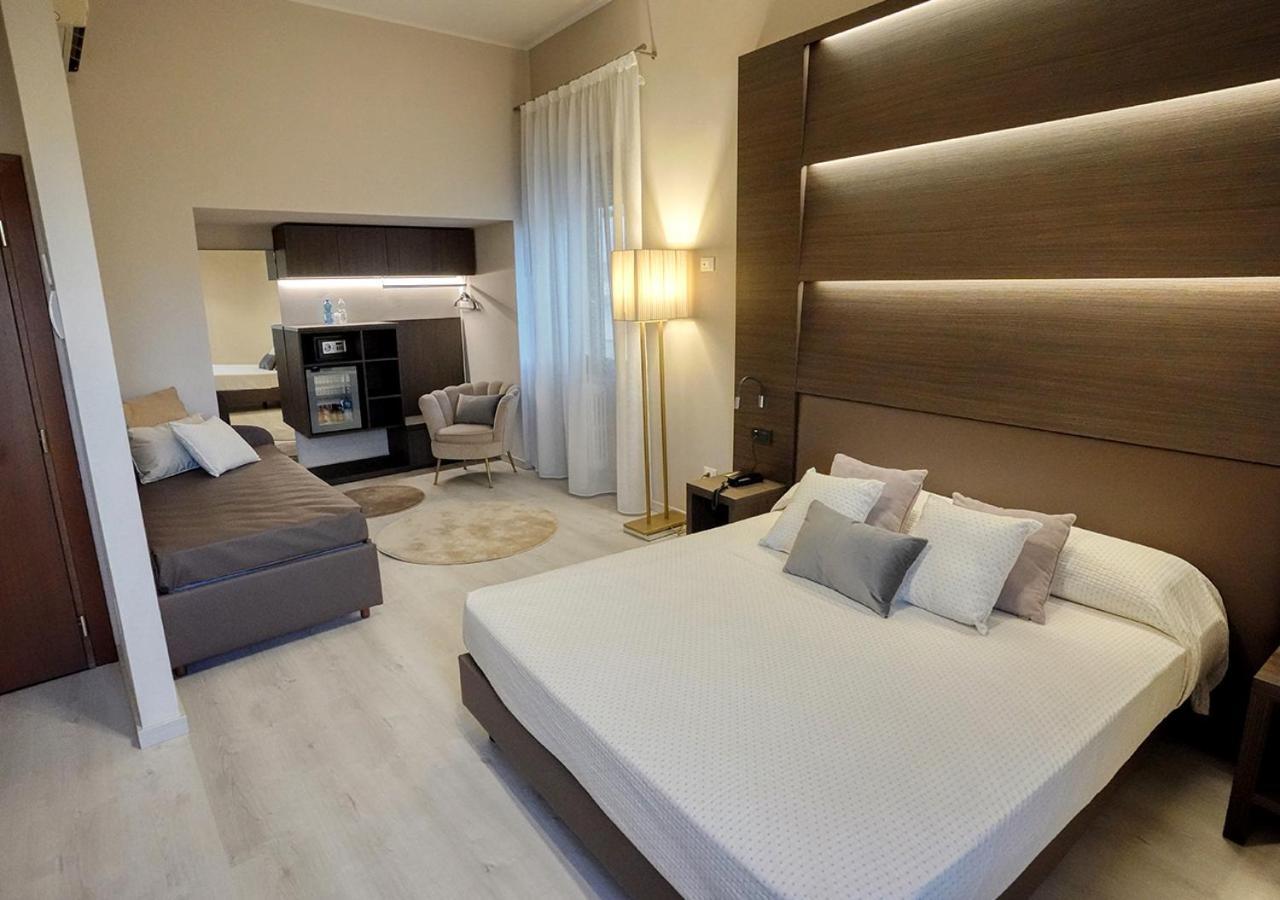 ארצו Hotel Continentale מראה חיצוני תמונה